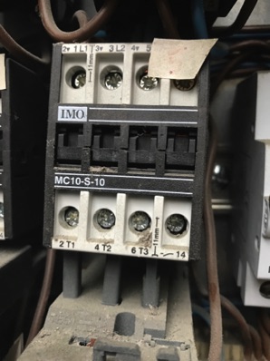 Motor control contactor.